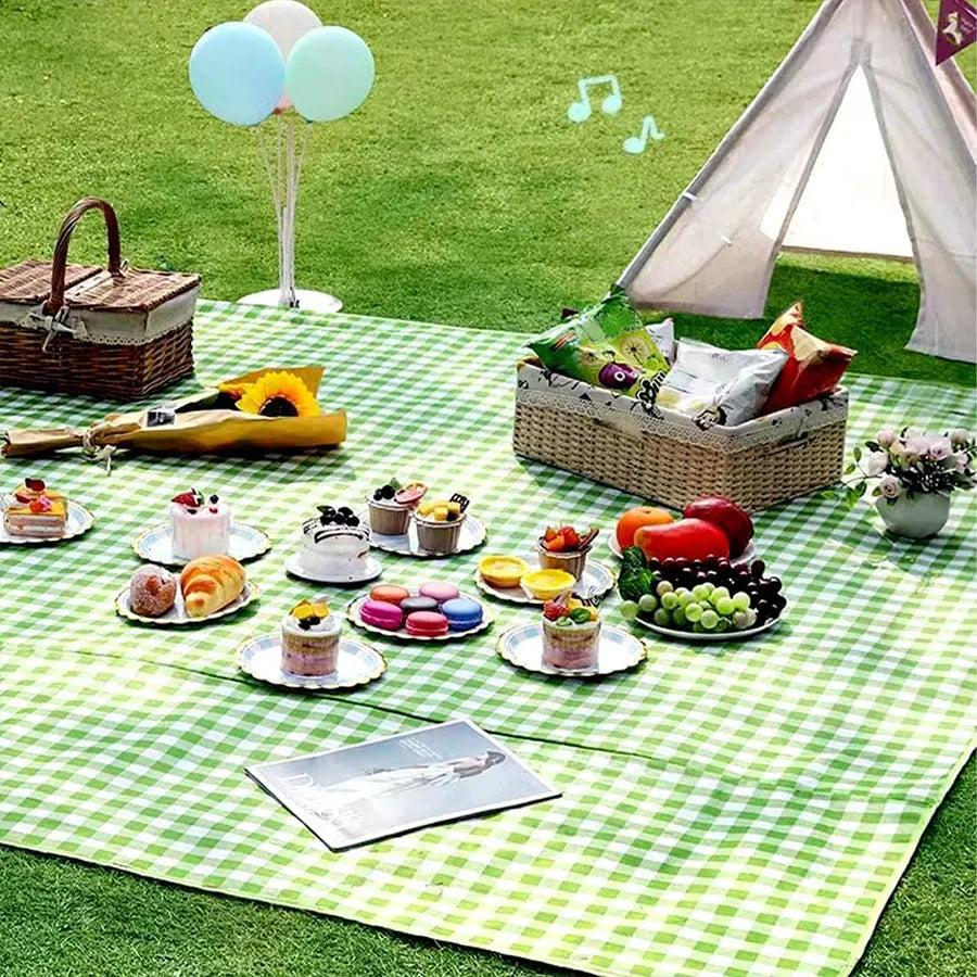 Portable Waterproof Picnic Blanket Comfortable All Weather Outdoor Mat for Beach Park Concert Festival Camping and Lounge