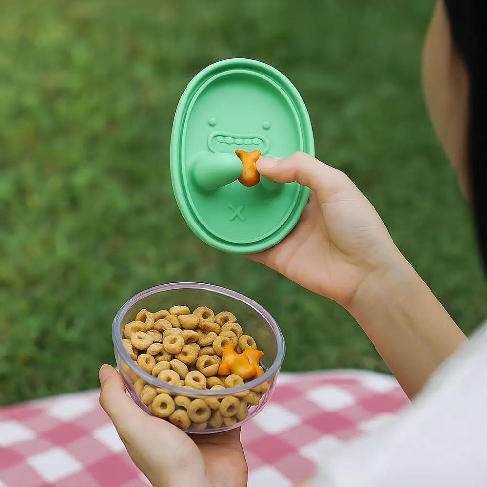 Portable Silicone Lid Snack Storage Box No-Mess Leak-Proof Food Container Reusable Multifunctional Snack Organizer Kitchen